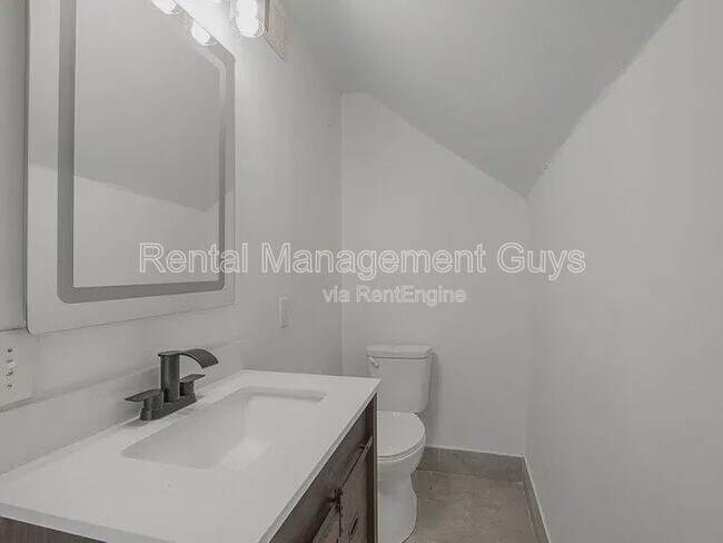 Photo - 1912 N 15th Ave