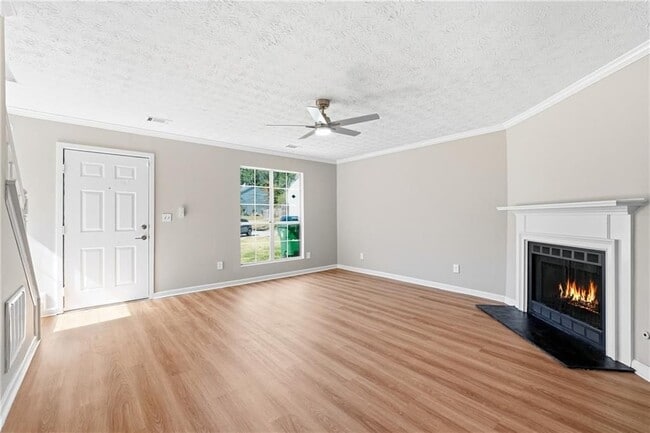 Photo - 5651 Wells Cir