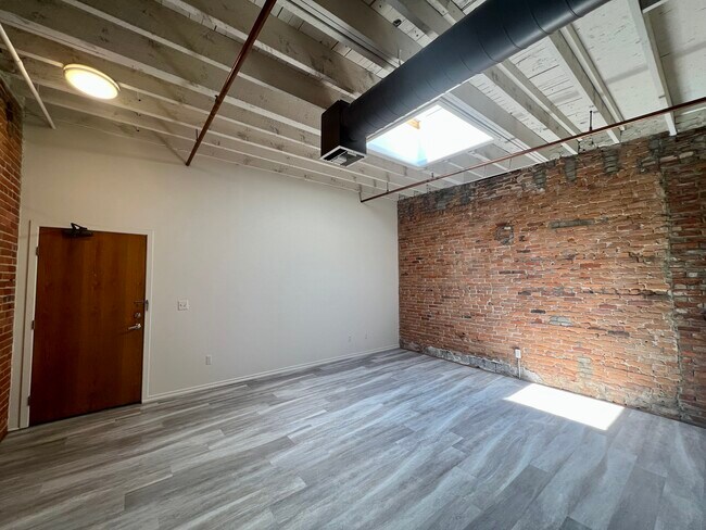 Photo - 215 S 4th Ave Unit 2B