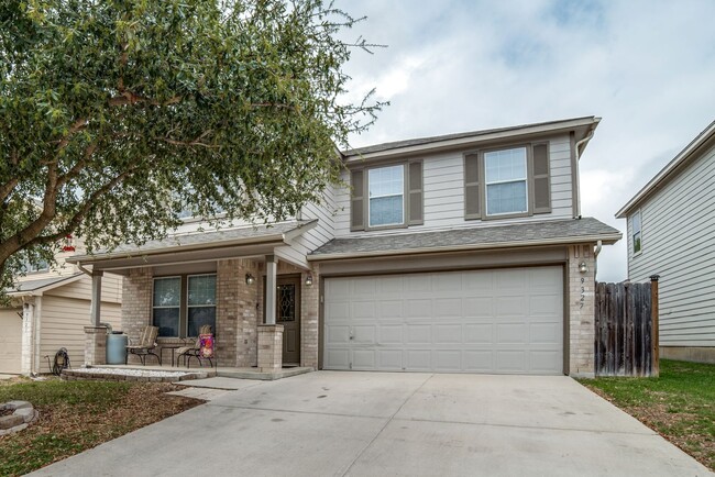 4-BEDROOM IN HANOVER COVE, JUDSON ISD - 4-BEDROOM IN HANOVER COVE, JUDSON ISD Casa