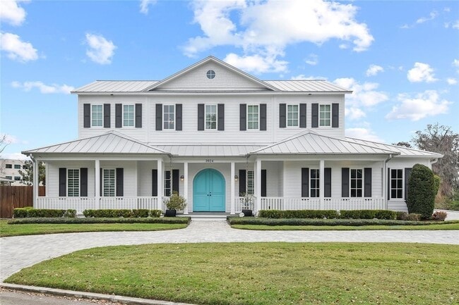 Photo - 2024 Lake Dr