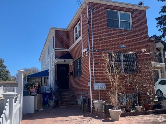 Building Photo - 87-33 Commonwealth Blvd Rental