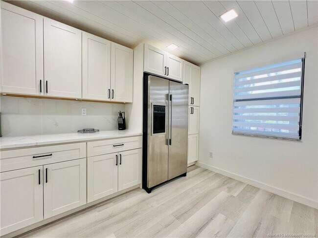 Photo - 10044 S Ocean Dr Unit 205