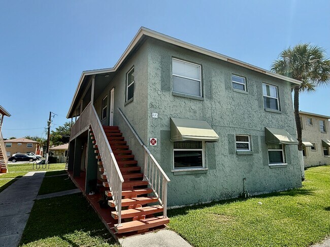 723 Michigan Ct
