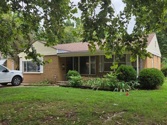 Building Photo - 2350 S Erie St