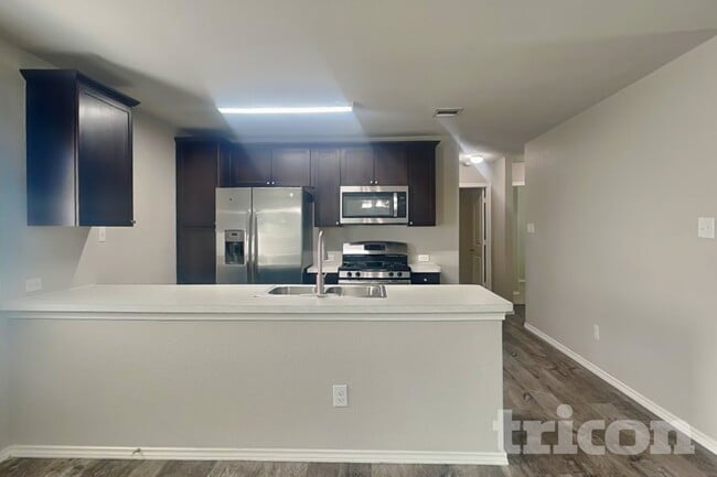 Photo - 8511 Amistad Cove