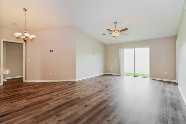Photo - 1212 Flexford St