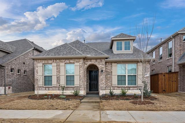 Building Photo - 2037 Almassera Dr