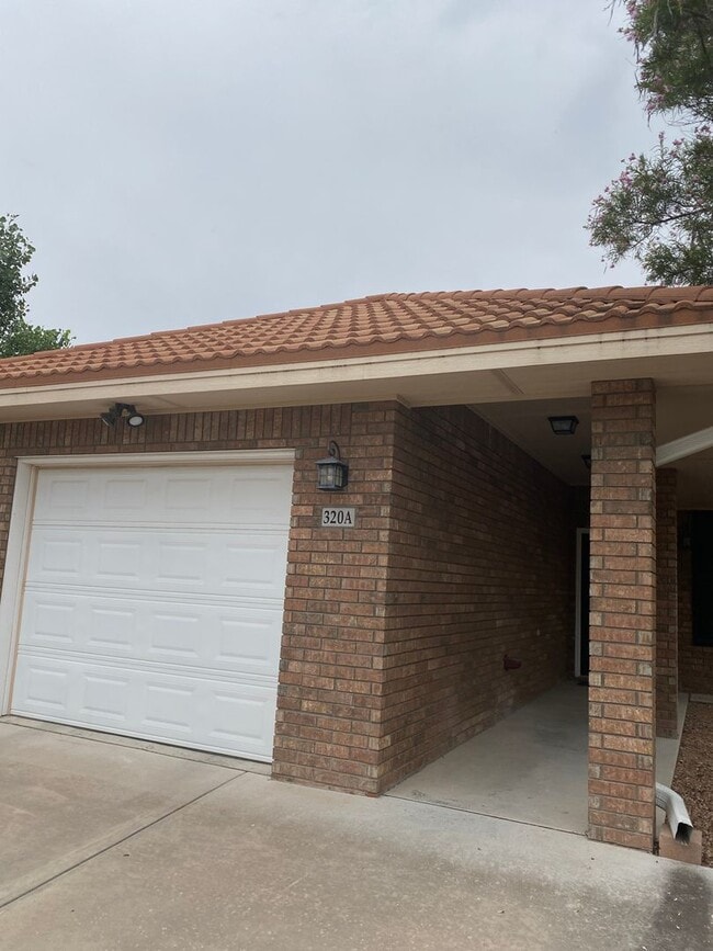 Photo - 320 Sherrill Ln Unit Apt A (406)