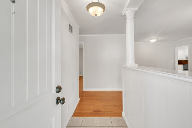 Photo - 5230 S Marion Ave