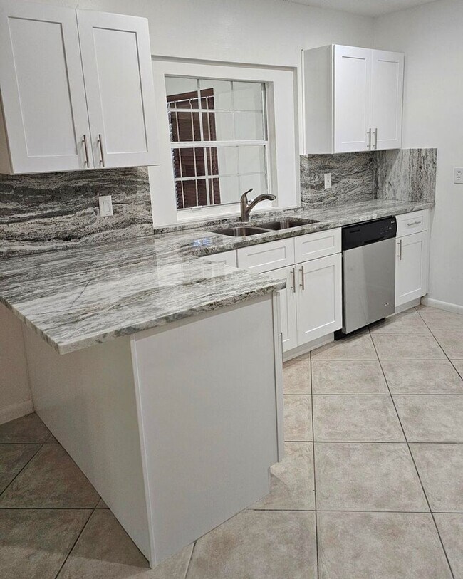 Photo - 12191 Broadleaf Ct