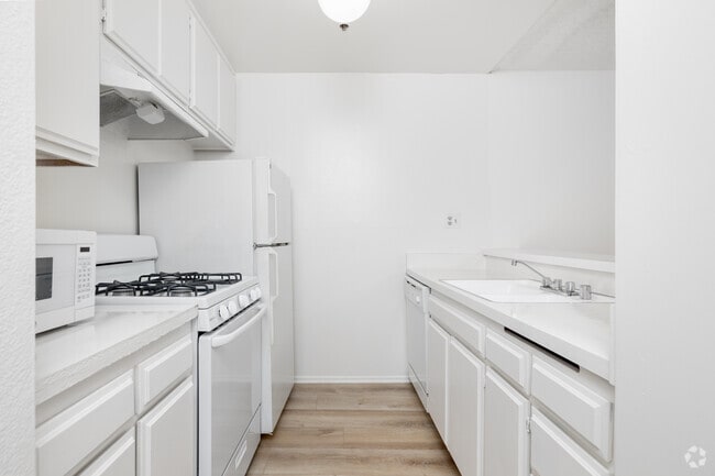 2 habitaciones, 2 baños, 1150 pies cuadrados, cocina