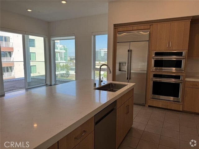 Building Photo - 2612 Rivington Rental