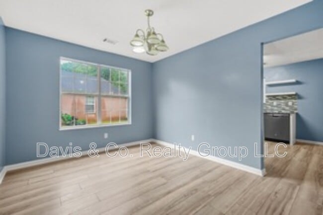 Photo - 4753 Klondike Cove