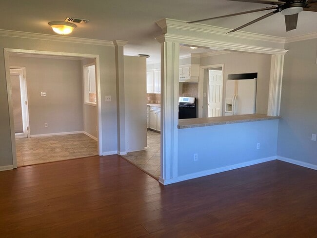 Photo - 3BR in Broadmoor