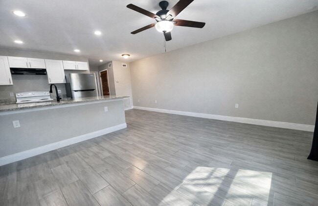 Photo - 917/919 Freemont St & 3304/3306 Edgewood Ave Unidad 917 Freemont St