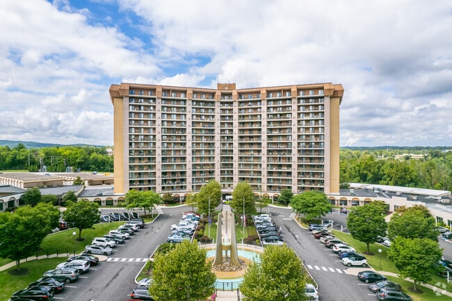 Photo - Valley Forge Towers West
