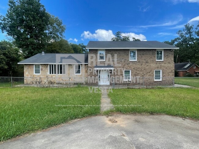 Building Photo - 6712 Hawkinsville Rd Rental