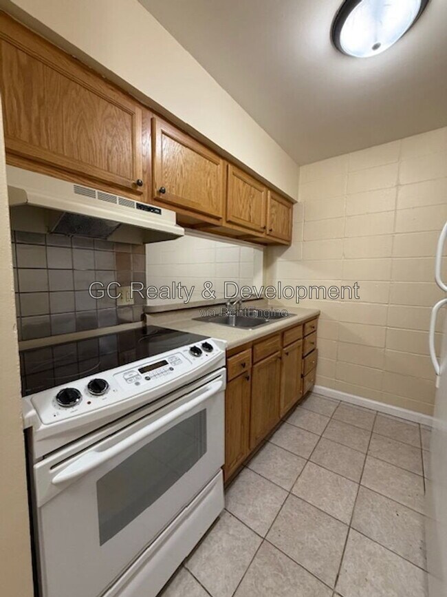 Photo - 245 Uteg St Unit 5