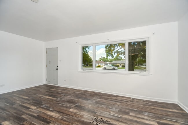 Photo - 17103 Burnham Ave