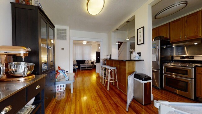 Photo - 1718 D St SE