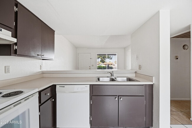 19601 N 7th St Unit 1008