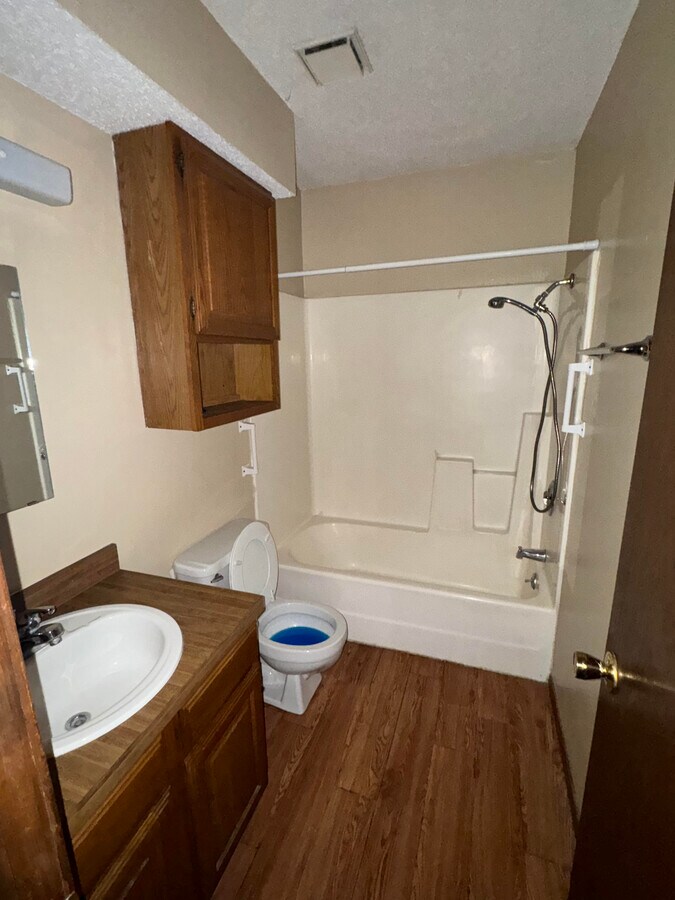 Photo - 702 NE 11th St