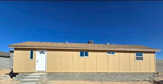 15120 Perlite Dr Unit D