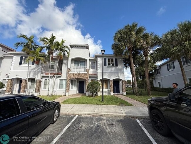 Photo - 8227 SW 27th St Townhome