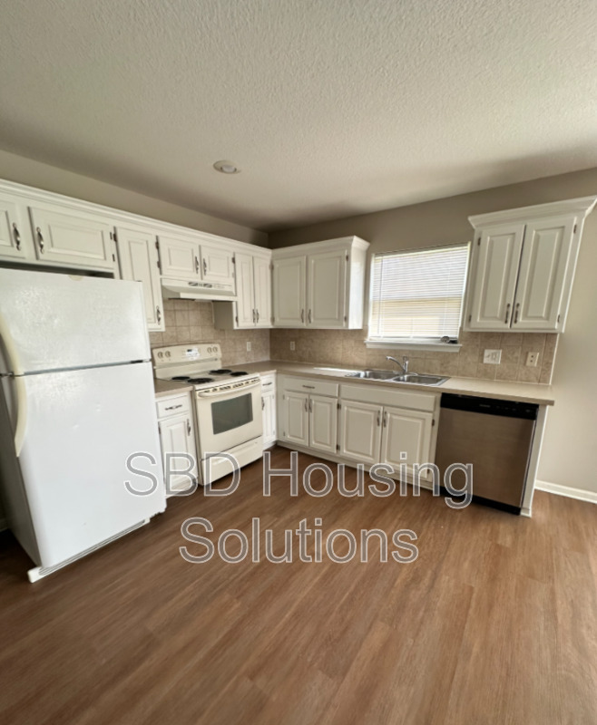 Photo - 1927 S Claremont Ave Condo Unit B