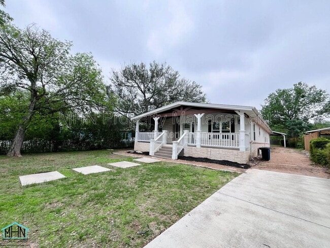 Photo - 810 Elizabeth Rd