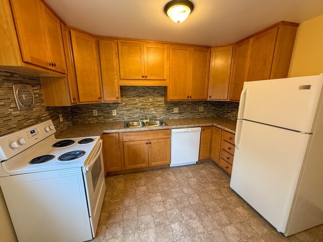 426 Rushmore Ln Unit 1