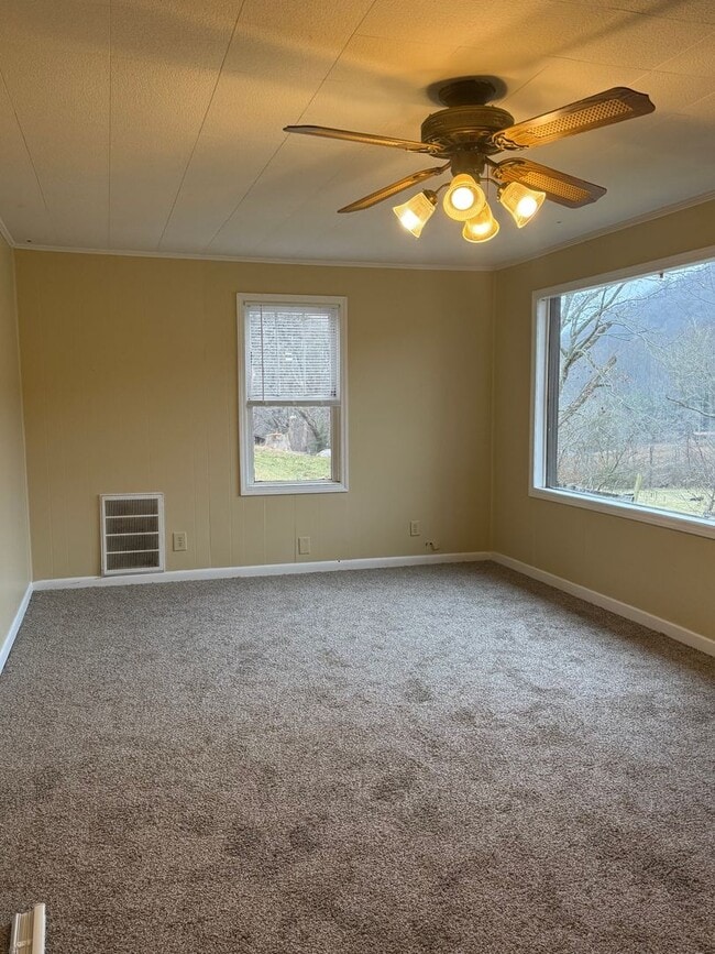 Photo - Hayesville Farmhouse