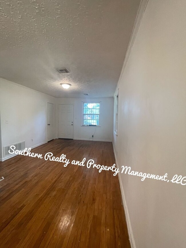 Photo - Super Cute newly renovated Home