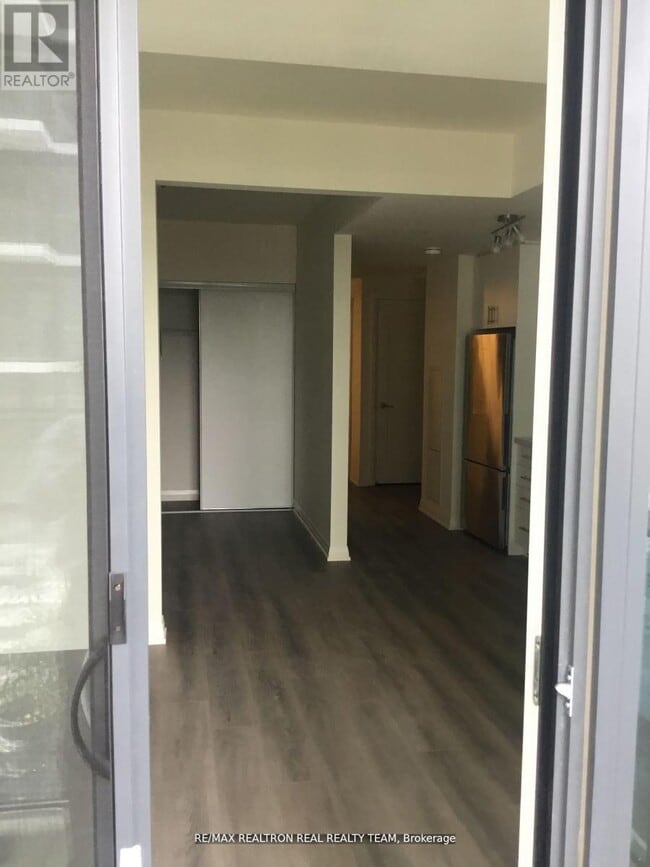 Photo - 9000 Jane St Unit 825