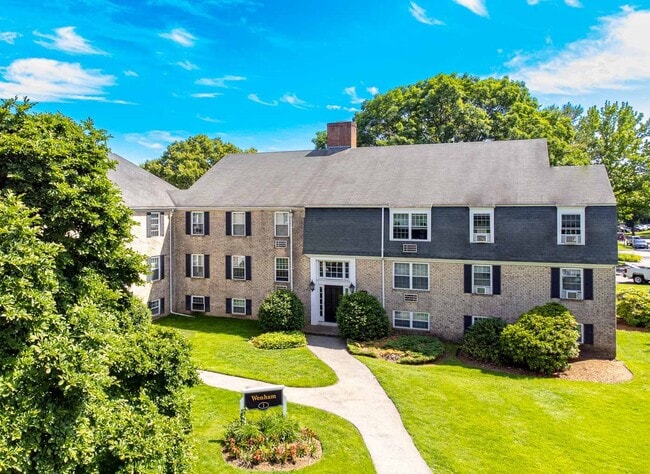 Photo - Beverly Commons