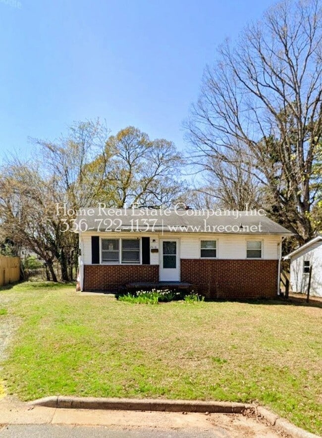 Building Photo - 2418 Newark St