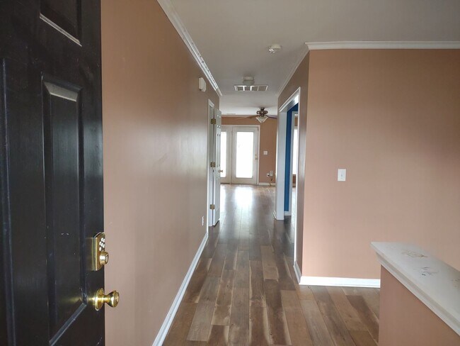 Photo - Outstanding Four Bedroom Home Approximately Ten Minutes Away from Ft. Jackson!