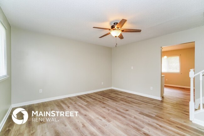 Photo - 3044 Bennington Ave