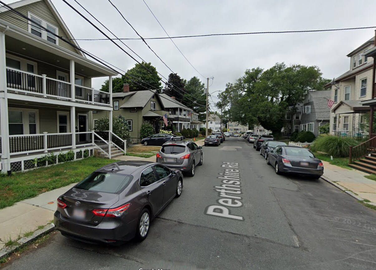 Photo - 66 Perthshire Rd Unit 1