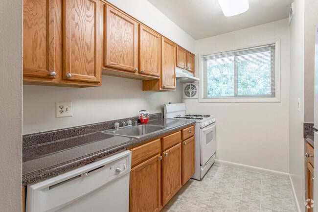 3 BR, 2 BA - 1,060 SF