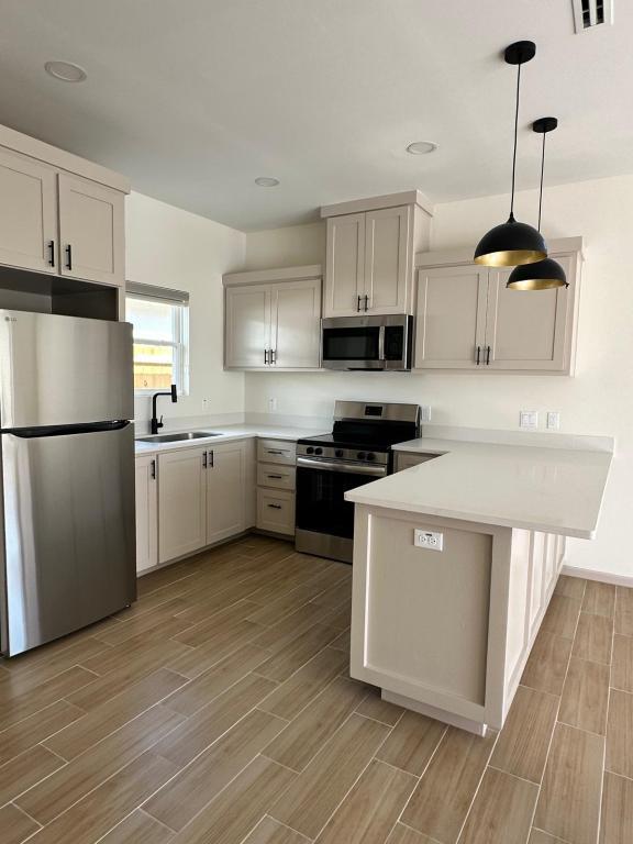 Photo - 2100 E San Andrea St