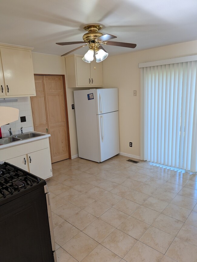 Photo - 902 S Duncan Rd