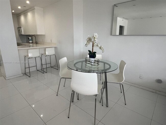 Photo - 100 Lincoln Rd Unidad 1601