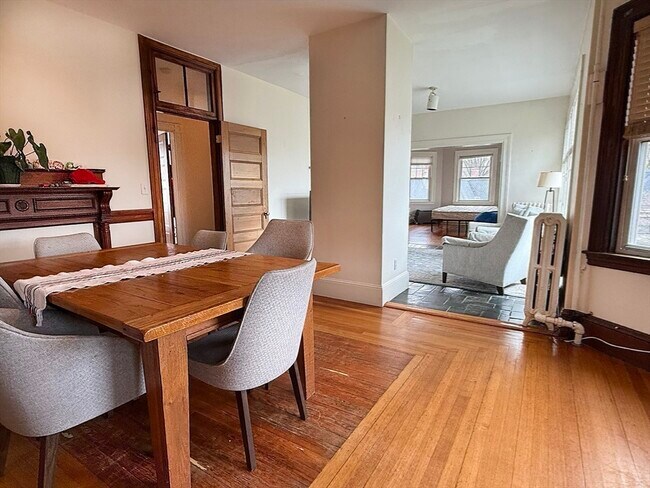 Photo - 70 Perry St Unidad 3