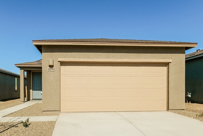 Building Photo - 10294 W Sumullen St