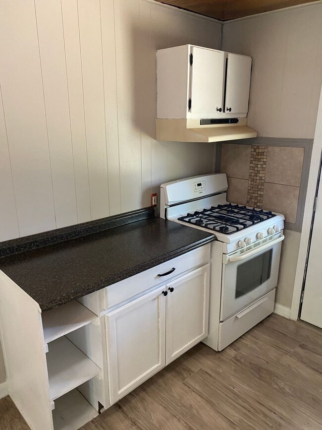 Photo - Available Now! Casa