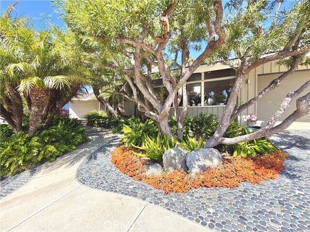 2490 Monaco Dr