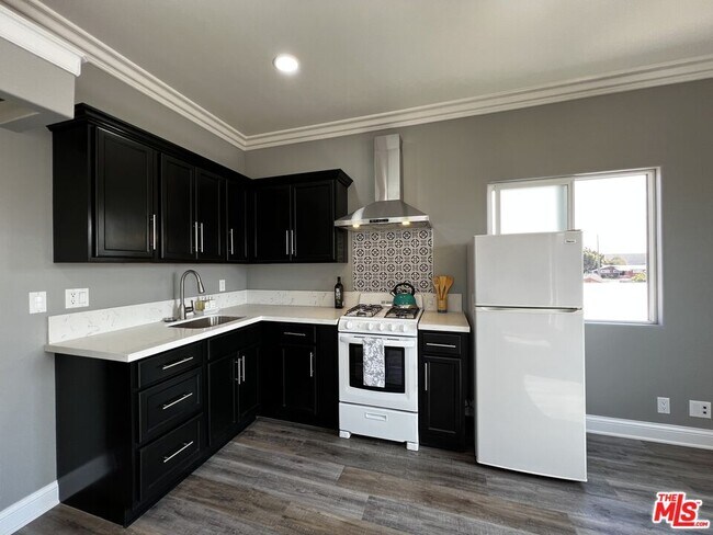 Photo - 3151 W 132nd St Unit A