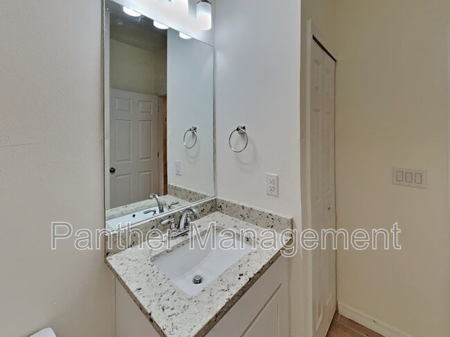 Photo - 5226 Centennial Blvd